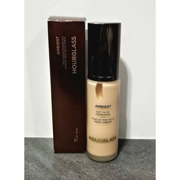 Hourglass Ambient Soft Glow Foundation podkład do twarzy