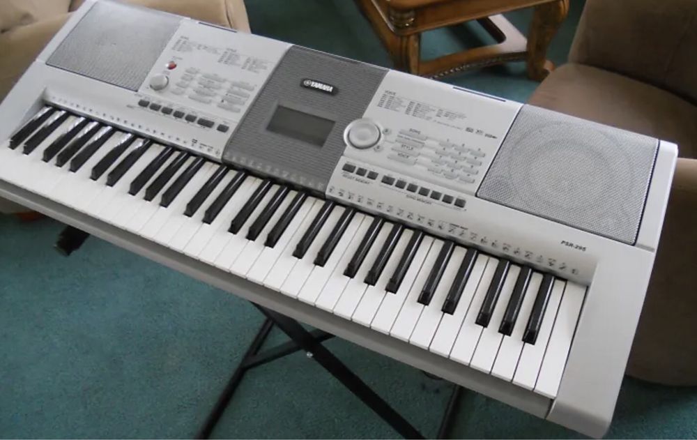 Синтизатор Yamaha PSR 295