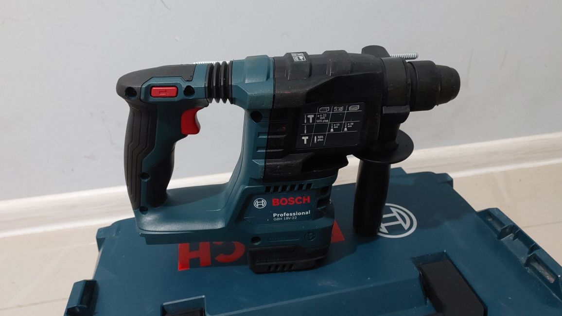 Перфоратор Bosch GBH 18V-22 Professional