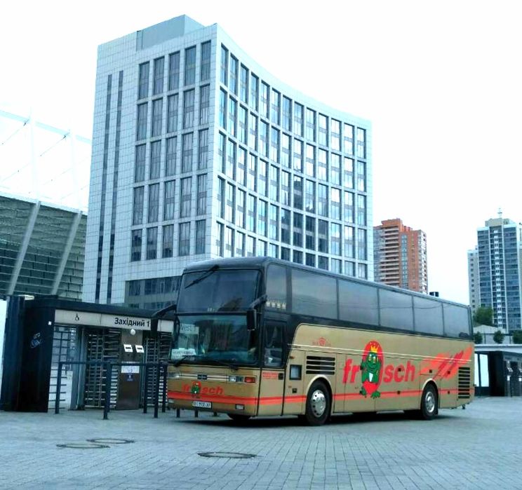 Пасажирські перевезення по Україні та за кордоном.