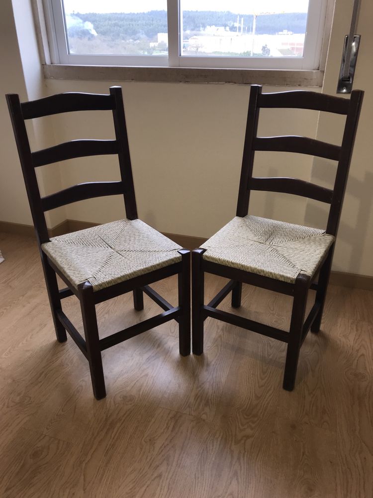 2 Cadeiras mogno