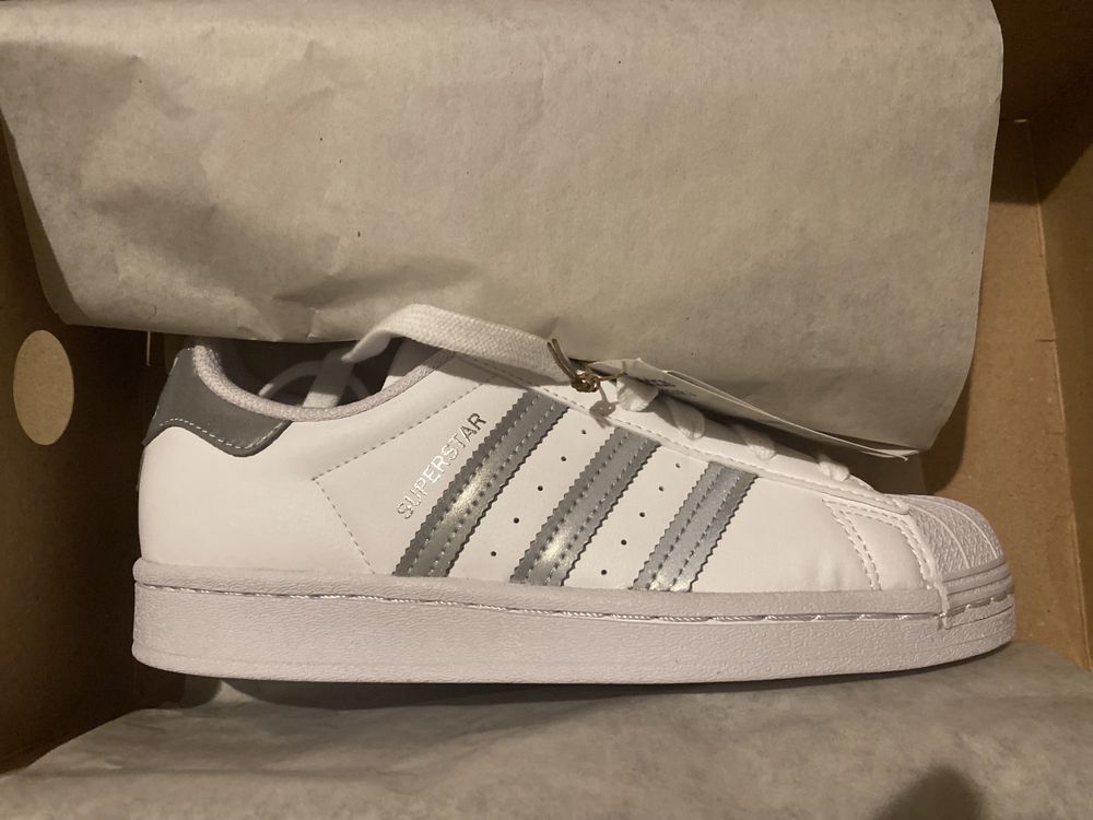 Adidas superstar prateado ORIGINAIS NOVOS