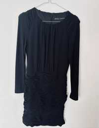 Klasyczna czarna sukienka Zara