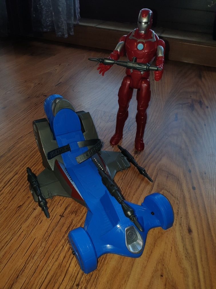 IRON MAN duża figurka 30cm + pojazd BATTLE-RACER +broń 4szt