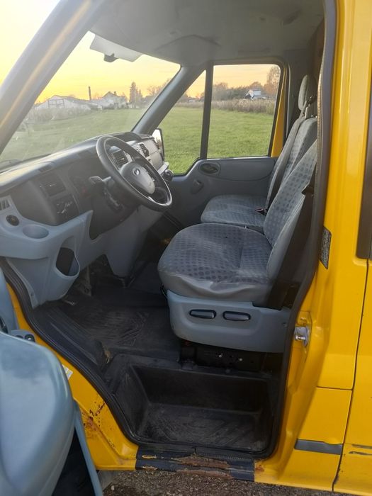 Ford Transit 2010r 9 osobowy brutto 2.4tdci 140km
