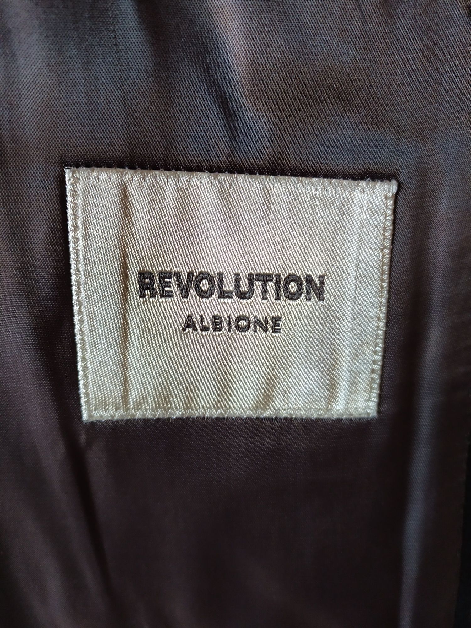 Garnitur ciemny granat Revolution Albione 176