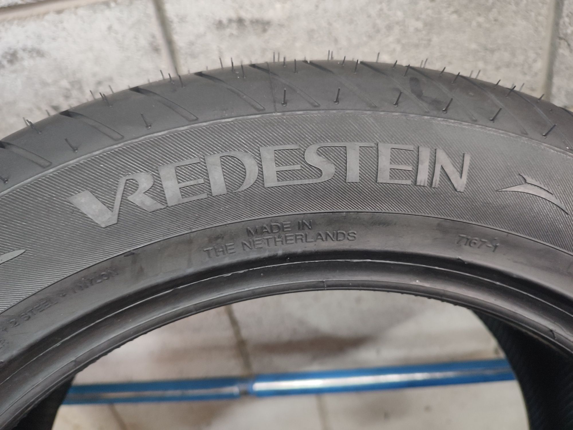 Літні шини 215/55 R17 (94Y) VREDESTEIN