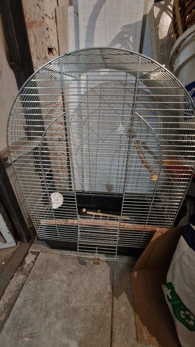 Duza klatka dla papugi
