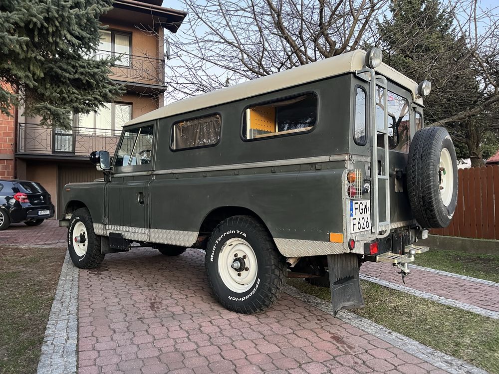 Land Rover Seria 3, Series 3, Defender