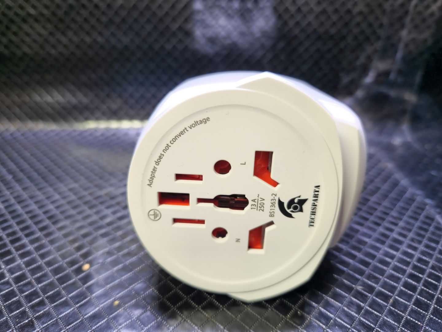 Travel adapter przejściówka do gniazda UK USA uniwersalna