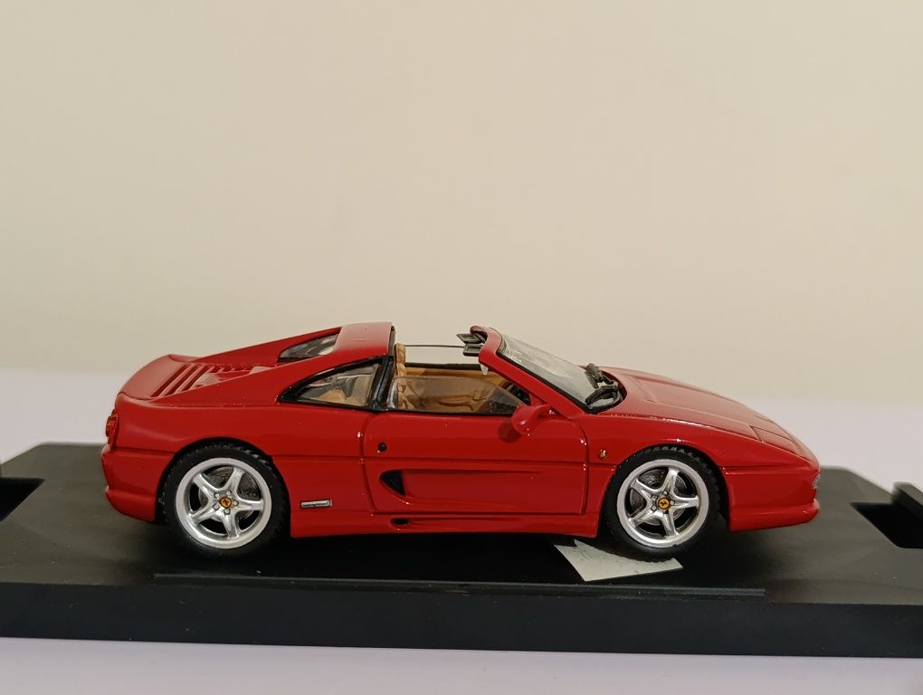 Ferrari 355 GTS 1/43