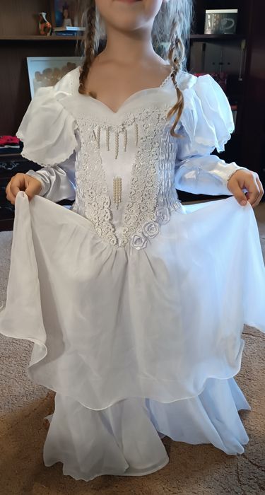 Три сукні для дівчинки 5-7 років