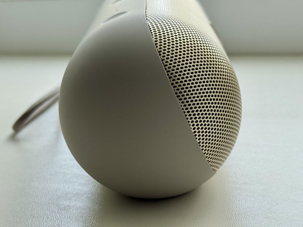 Колонка Beats Pill 2024