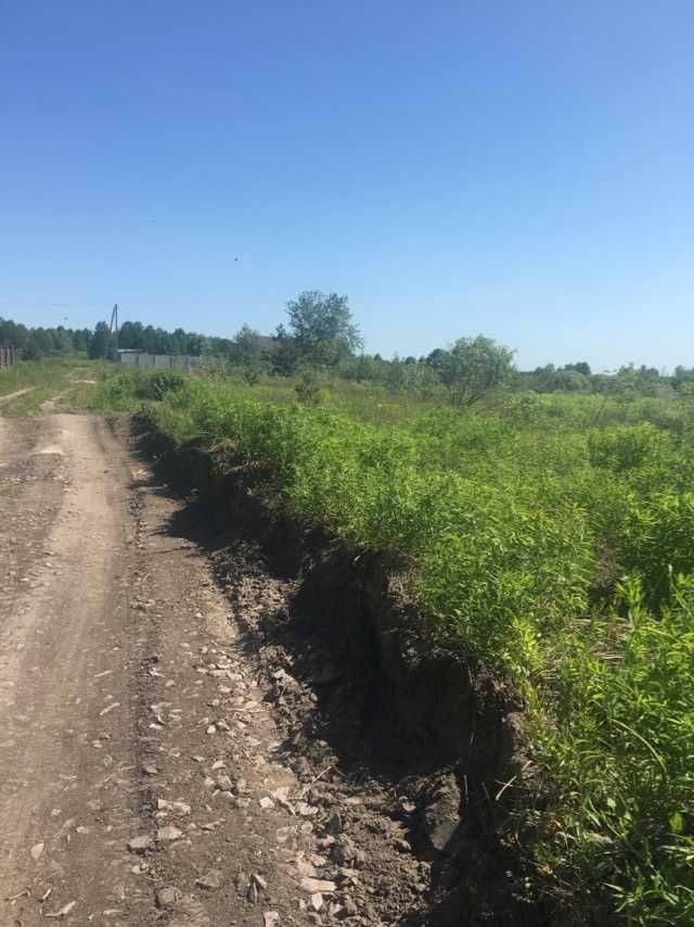 Земельна ділянка в с. Кобилянка