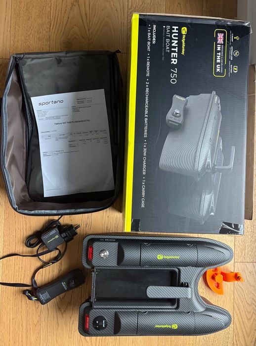 Łódka zanętowa RidgeMonkey Hunter 750 na gwarancji, jak nowa