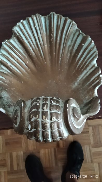 Concha de barro muito antiga