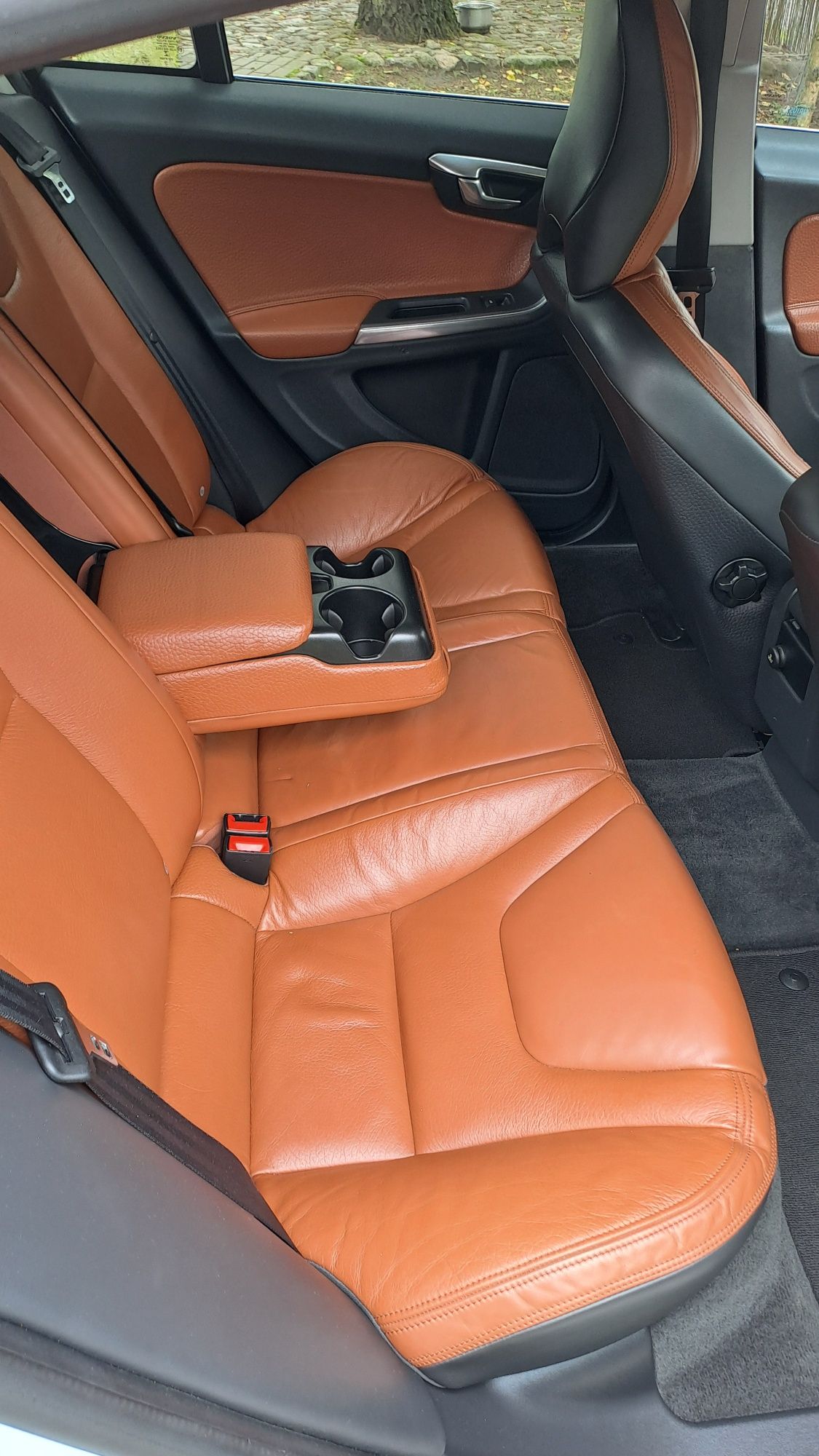 Volvo S60 T5 R-Design 2.5T + Gaz