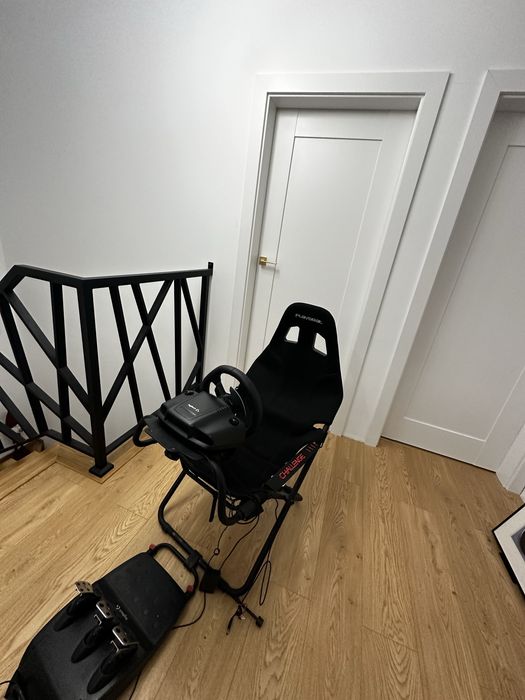Kierownica logitech g920 z fotelem playseat