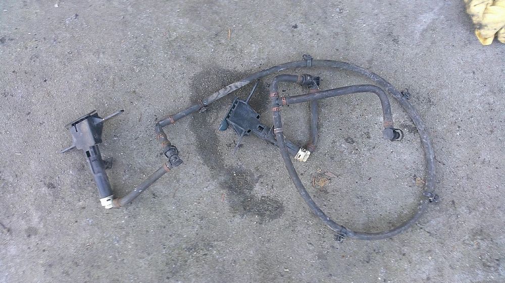 SUBARU FORESTER III SPRYSKIWACZE REFLEKTORÓW