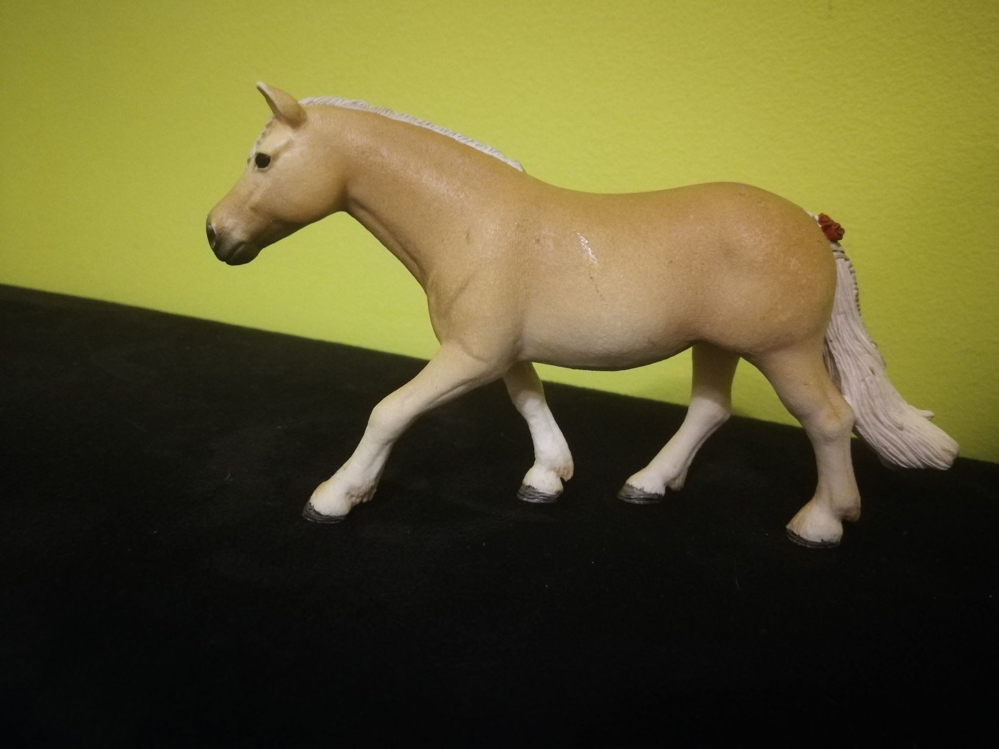 Figurka konia schleich