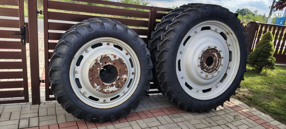 Koła wąskie międzyrzędowe 230/95 R32 i 270/95 R44 do ciągników MF, JD