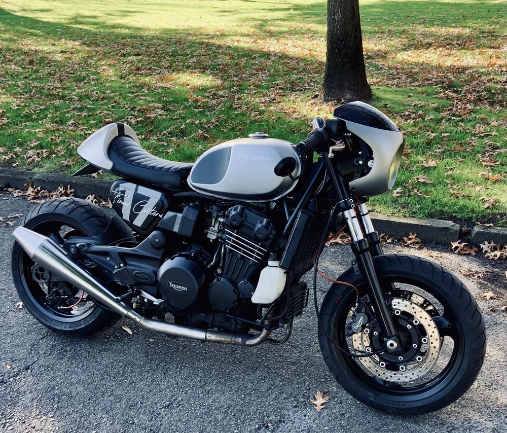 Triumph Café Racer