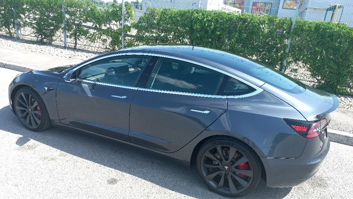 Tesla model 3 PERFOMANCE электромобиль