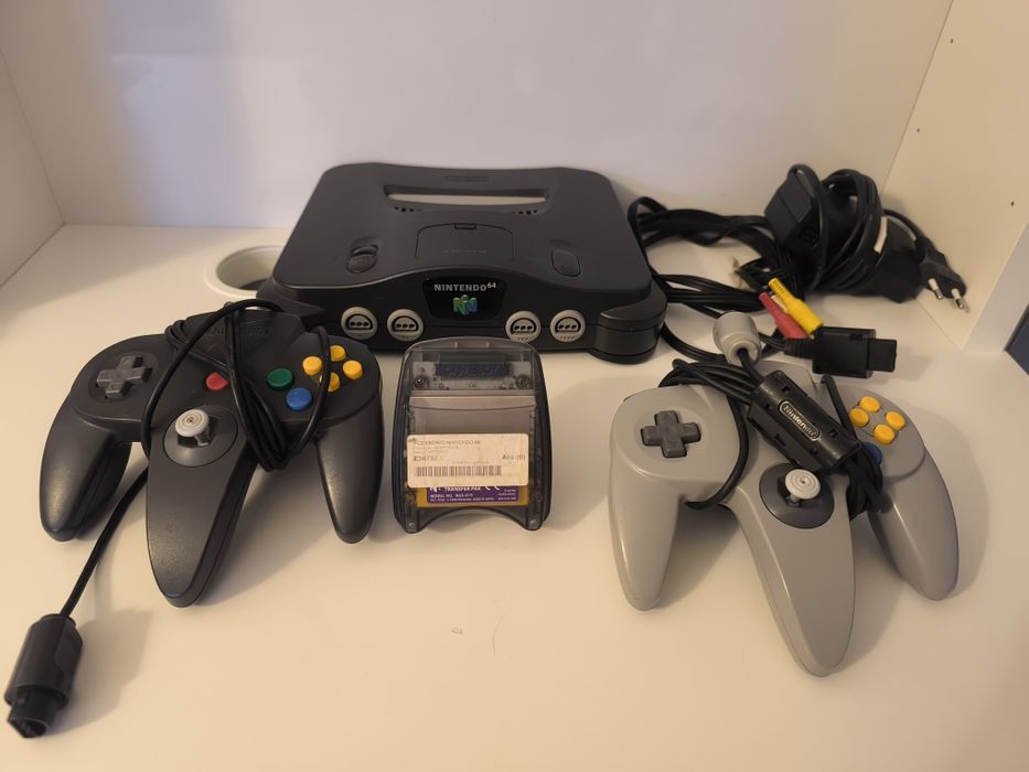 Nintendo 64 + comandos + cabos