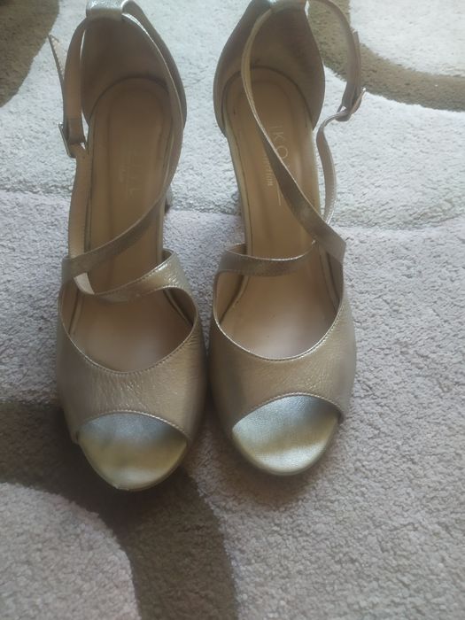 Buty ślubne sandały