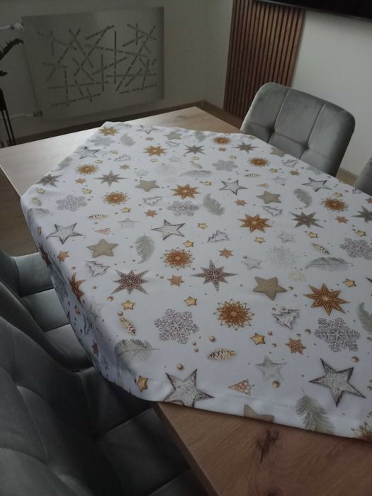 Obrusik świąteczny z poszewką na poduszkę