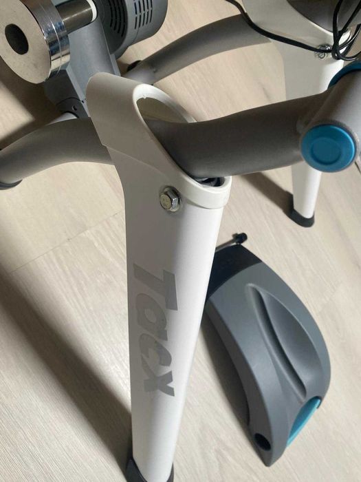 Rolo de Bicicleta Tacx - Tacx Flow Smart