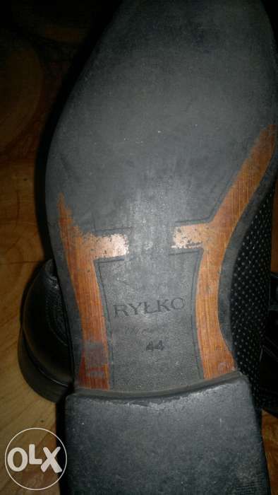 Eleganckie buty RYŁKO rozm. 44 prawie nowe