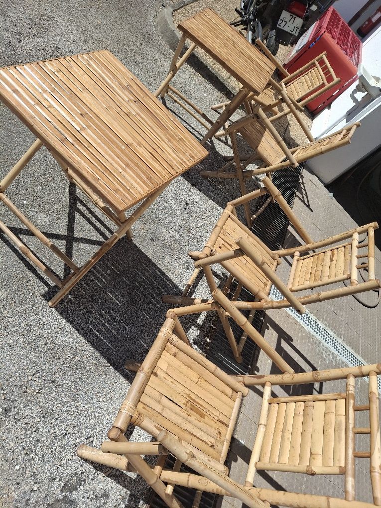 Cadeira e mesa em Bambu