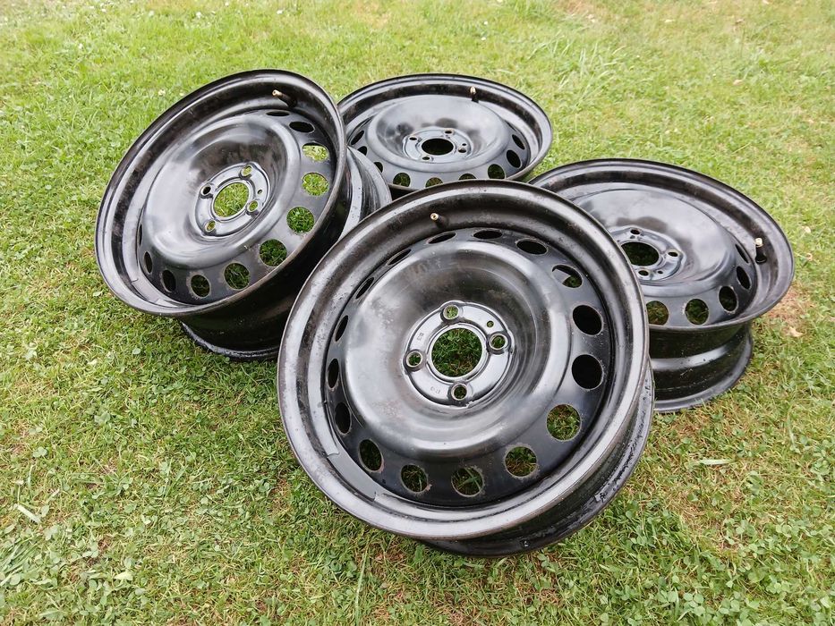 Felgi 15 ET40 + czujniki Dacia Dokker Logan Lodgy Sandero Stepway FVAT