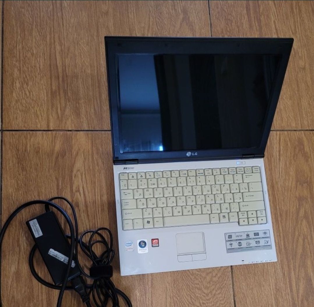 Ноутбук LG z1. R200 под ремонт.