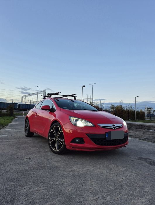 Opel Astra J GTC OPC line