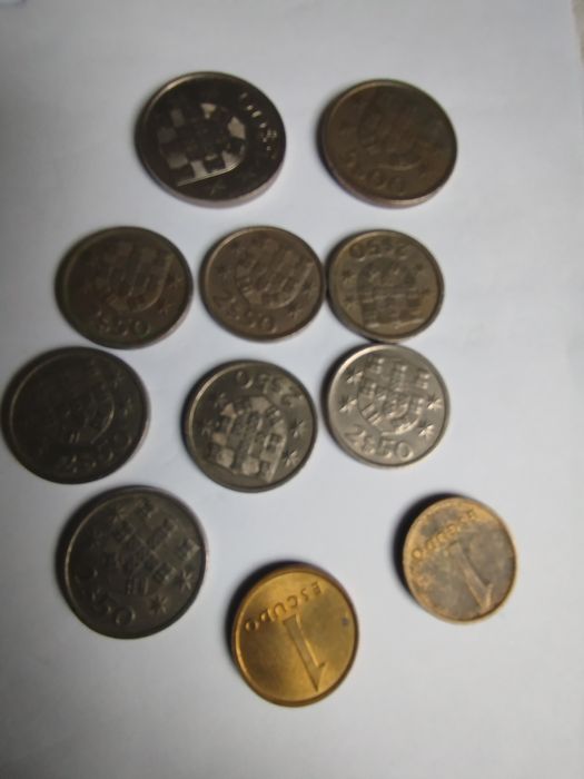 Moedas antigas  Portugal e EUA