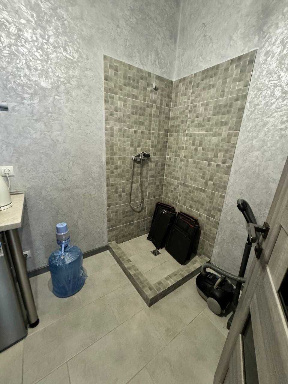 Продаж приміщення Янева 80кв.м 120тис