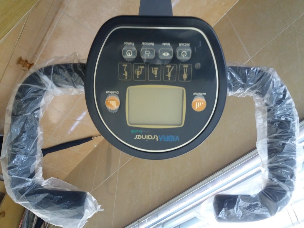 Vibroplate nova.