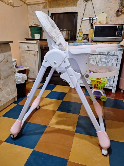 Стульчик для годування