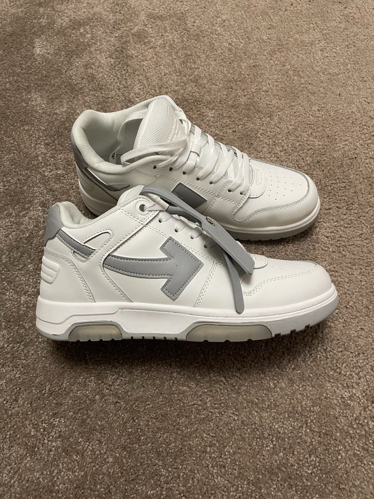 Sapatilha off white