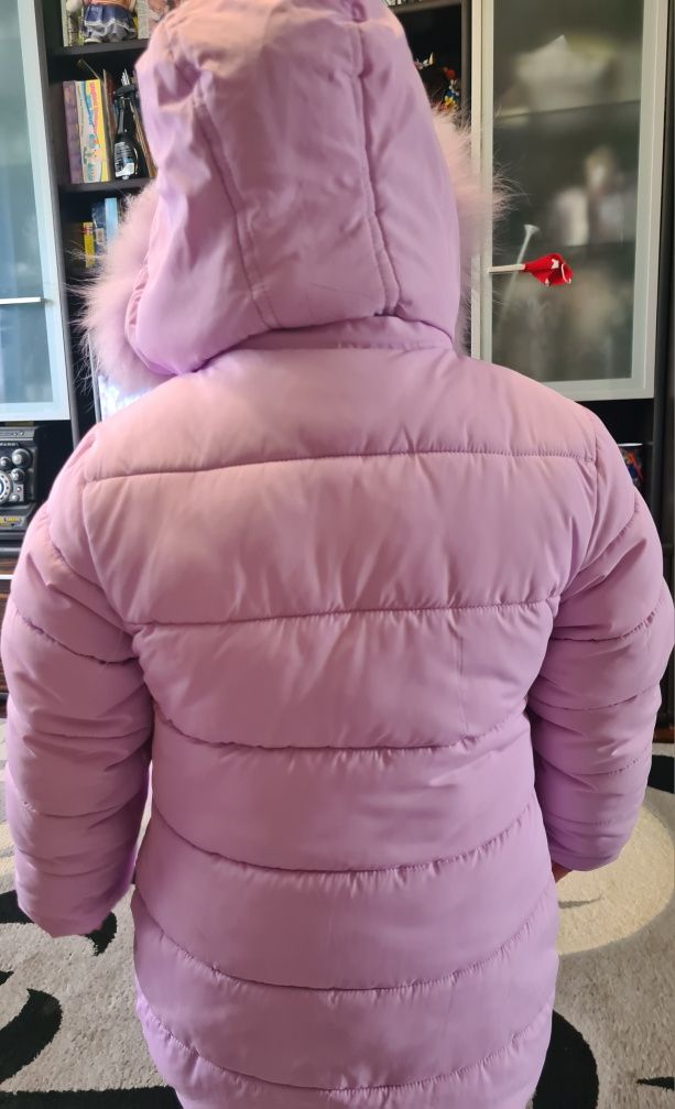 Продам детское зимнее пальто.