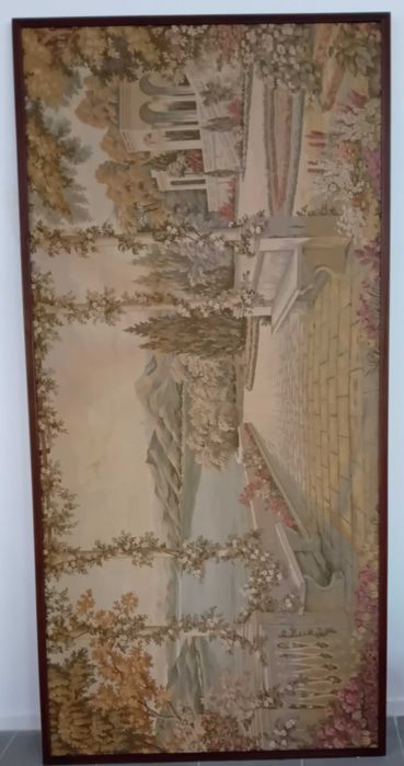 Tapeçaria em seda antiga