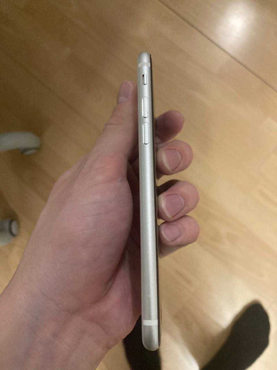Продам/обміняю iPhone SE 2020(2nd generation) 128gb. На запчастини