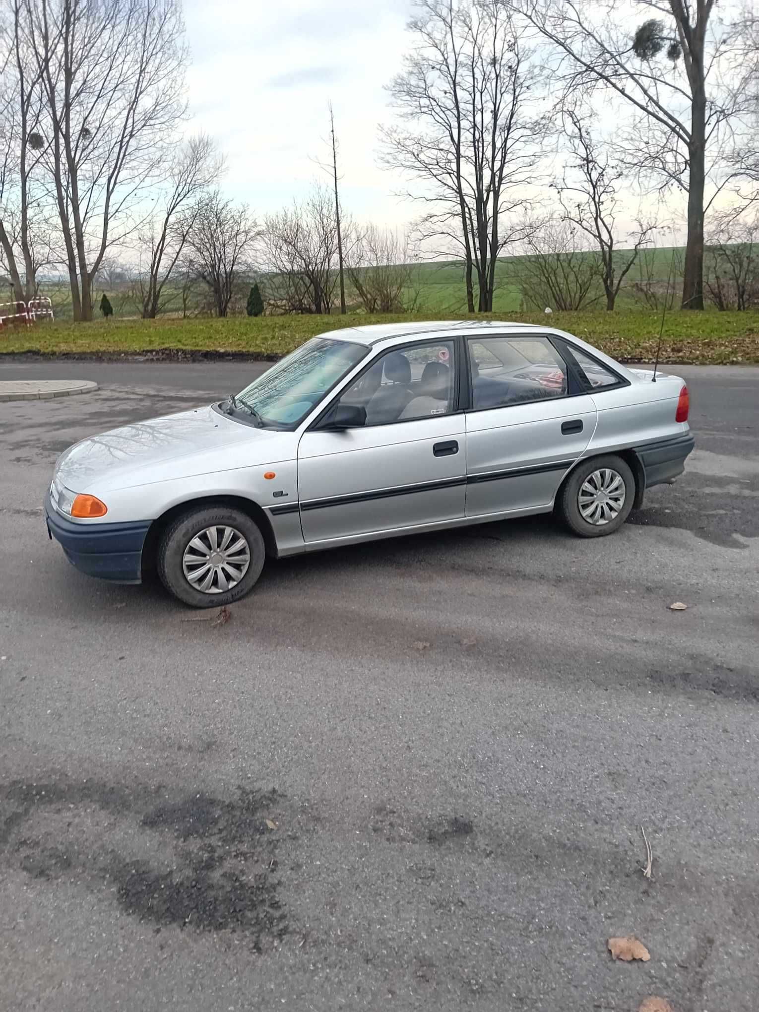 Opel Astra 1.4 Pierwszy Właściciel