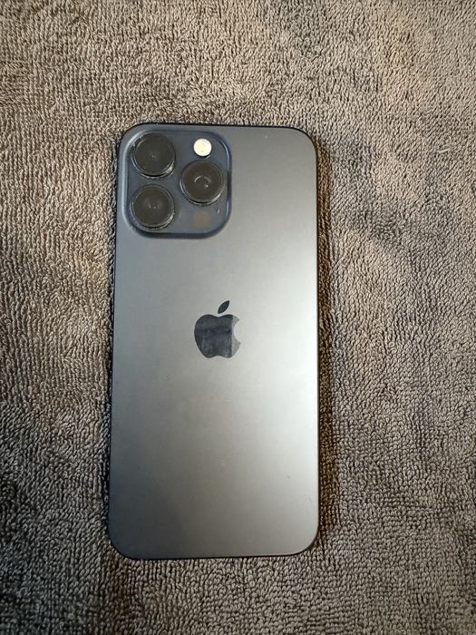 iPhone 15 Pro Max 256 UAG