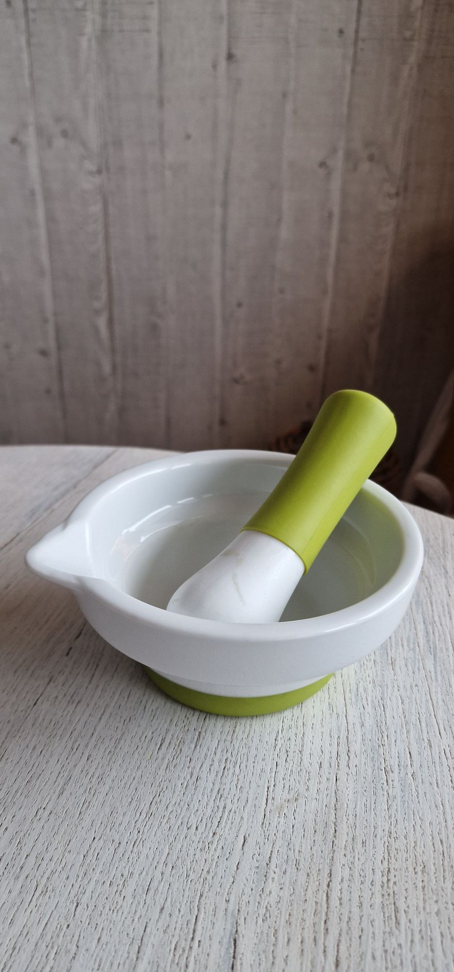Moździerz Ikea, porcelana i guma