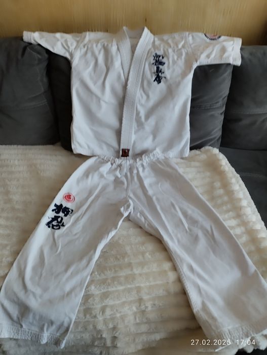 Форма для карате кіокушинкай.