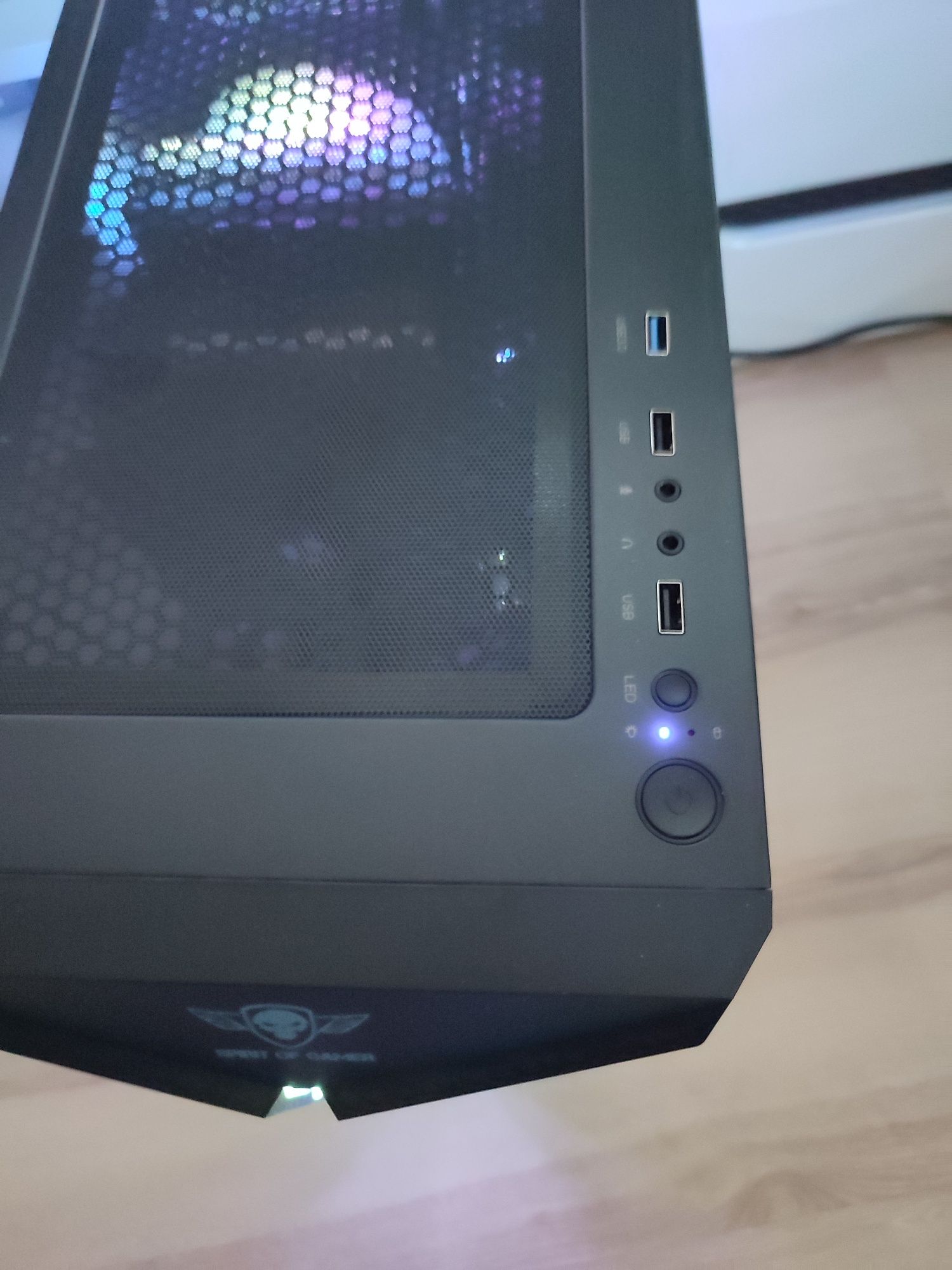 Komputer gamingowy Ryzen 5 5600, 32GB DDR4, AMD Radeon RX7600