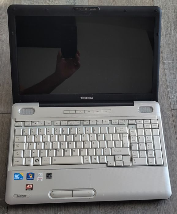 Laptop Toshiba SATELLITE L500-1Q9